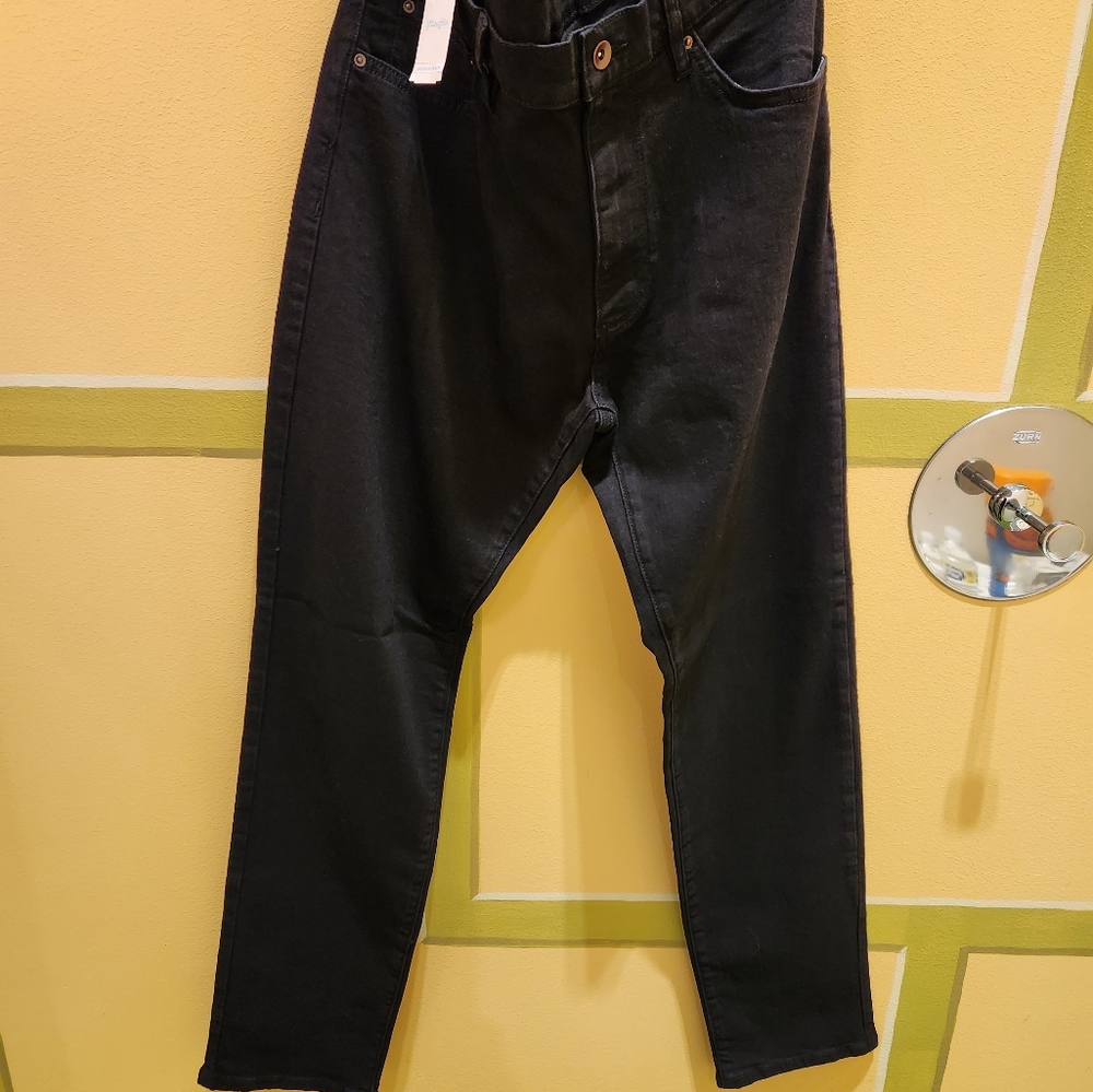 JMCLAUGHLIN  Men's black  jeans ..NWT